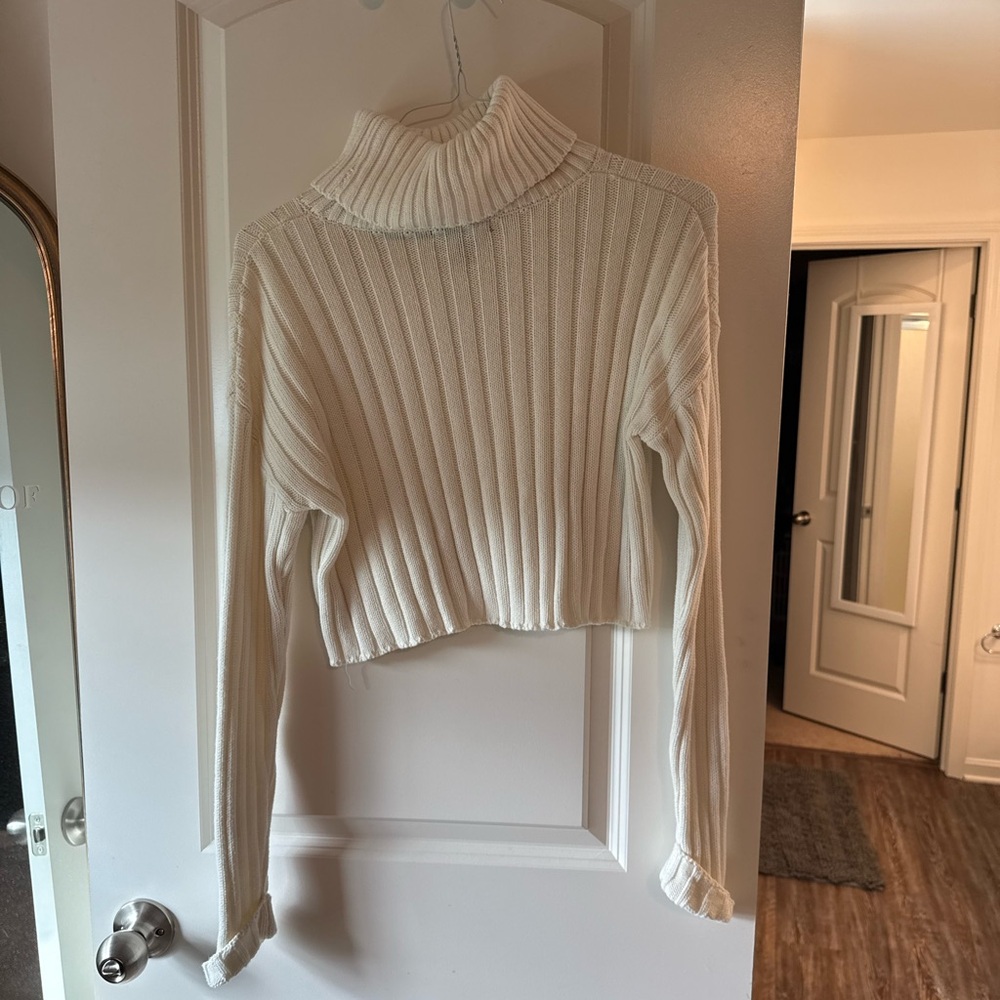 Women's Cream Cropped Turtleneck Sweater - Picture 4 of 5
